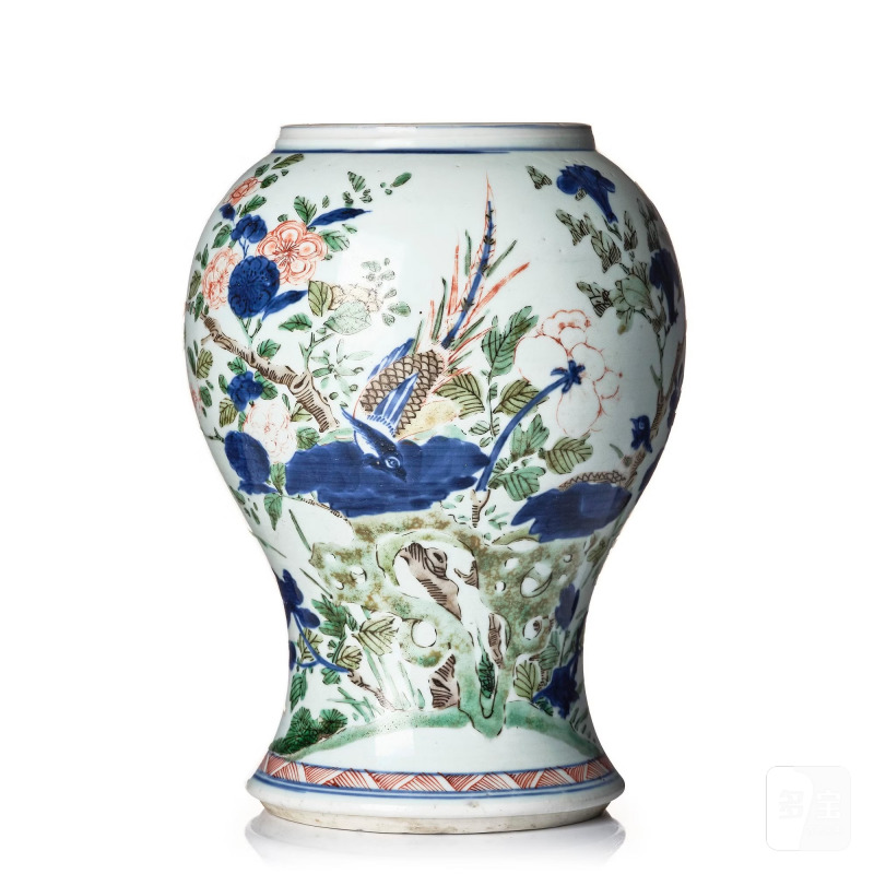 A famille verte vase,